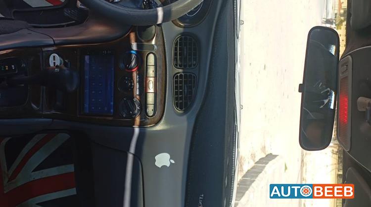 هيونداي افانتي 2000