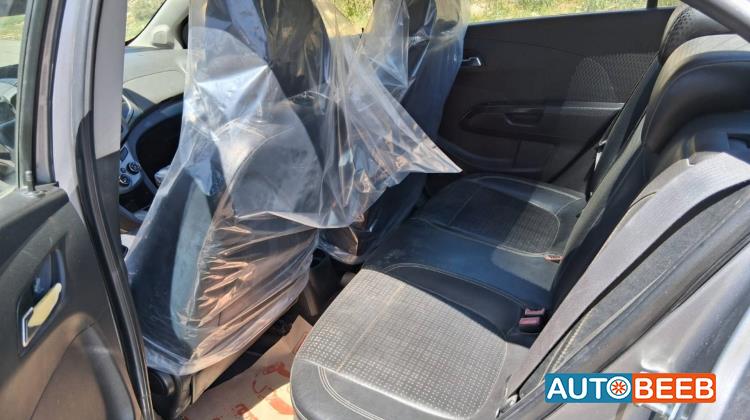 Chevrolet Sonic 2012