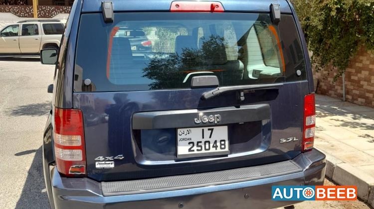 جيب ليبرتي 2008