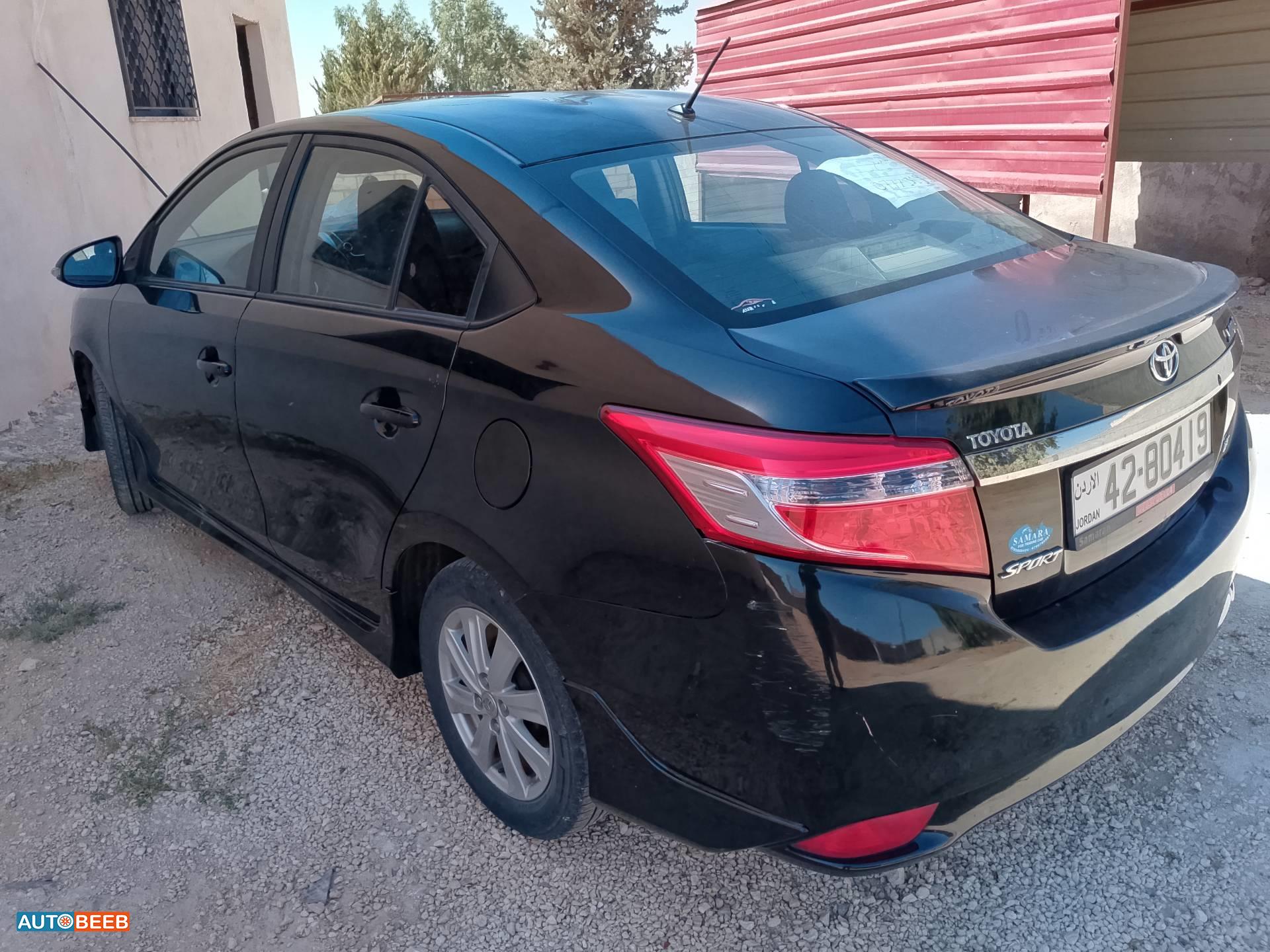 تويوتا ياريس 2015