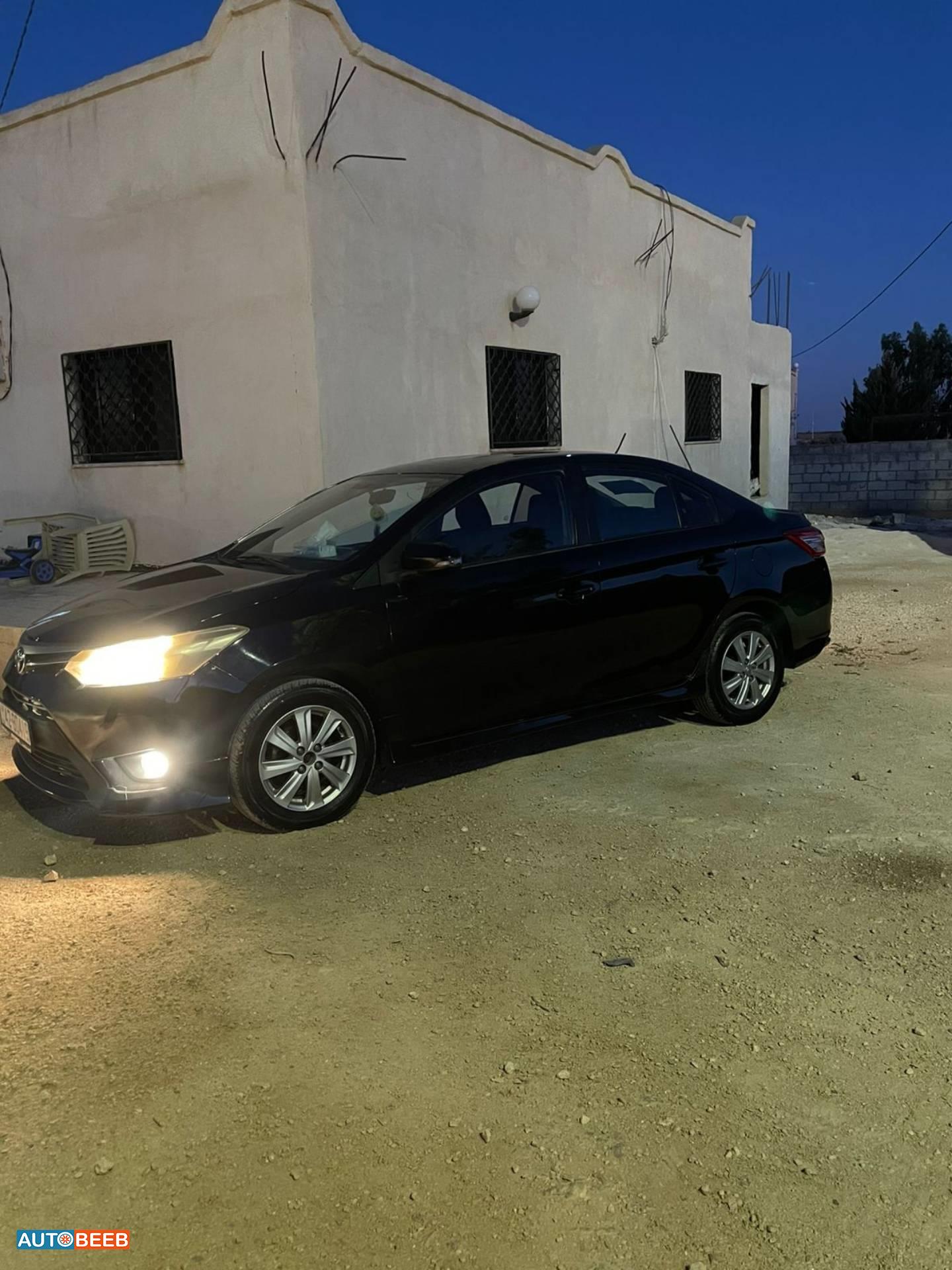 تويوتا ياريس 2015