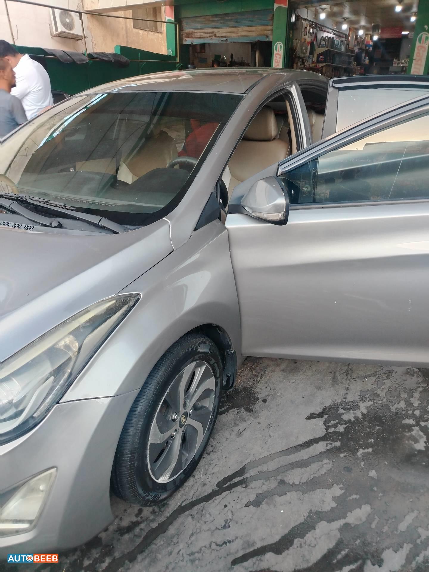 Hyundai Elantra 2015