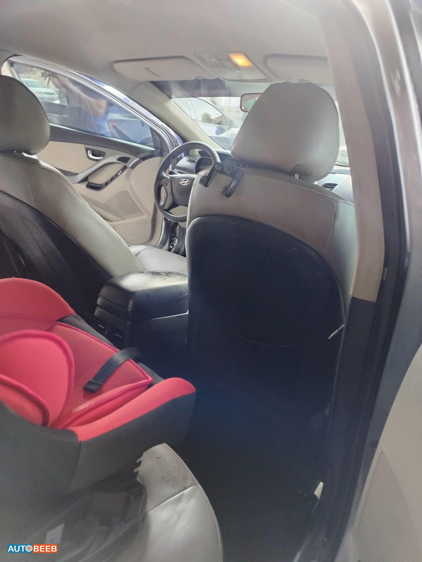 Hyundai Elantra 2015