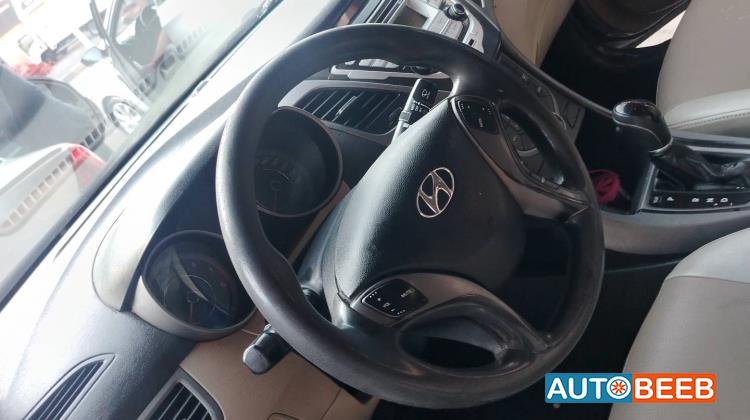 Hyundai Elantra 2015