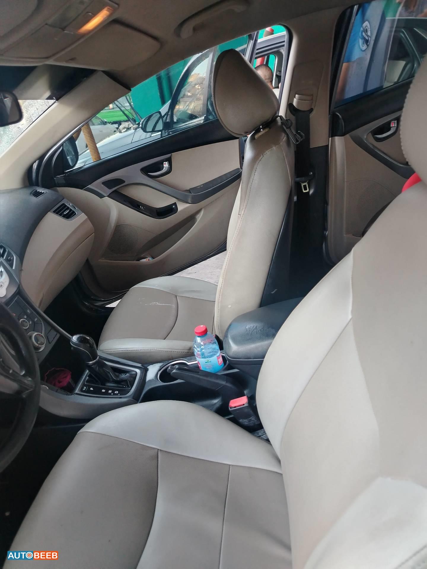 Hyundai Elantra 2015