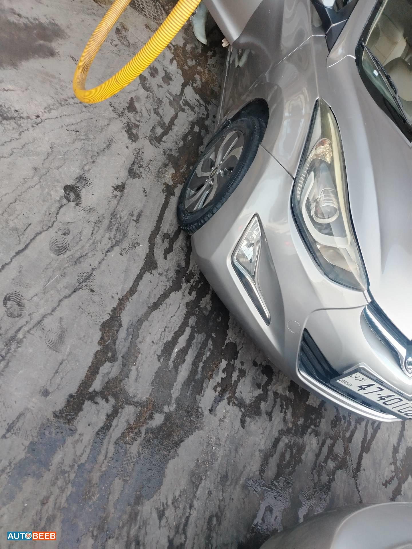 Hyundai Elantra 2015