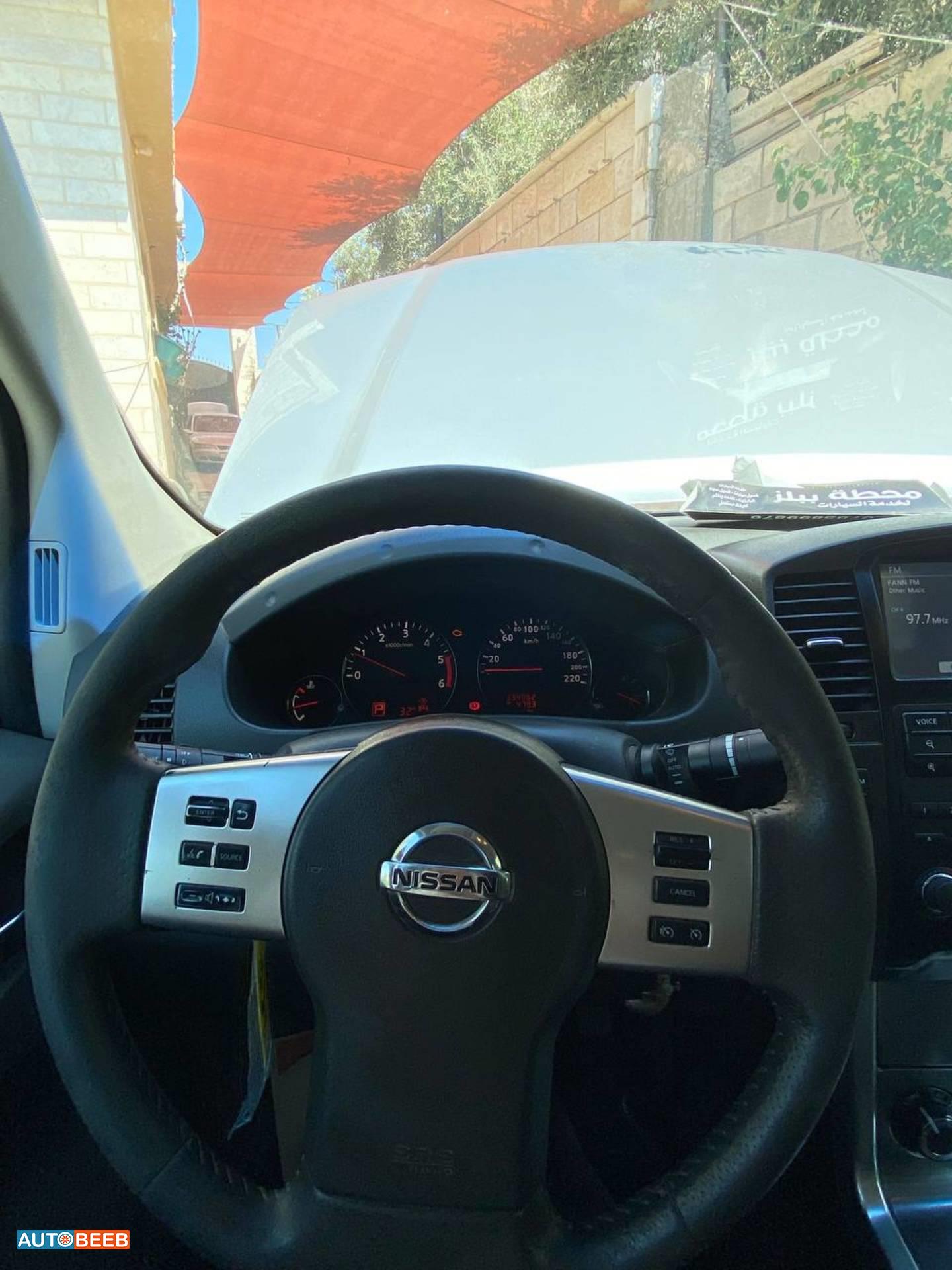 Nissan Navara 2011