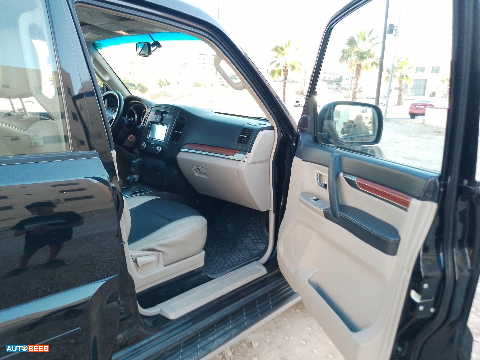 ميتسوبيشي باجيرو 2007