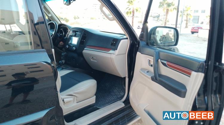 ميتسوبيشي باجيرو 2007