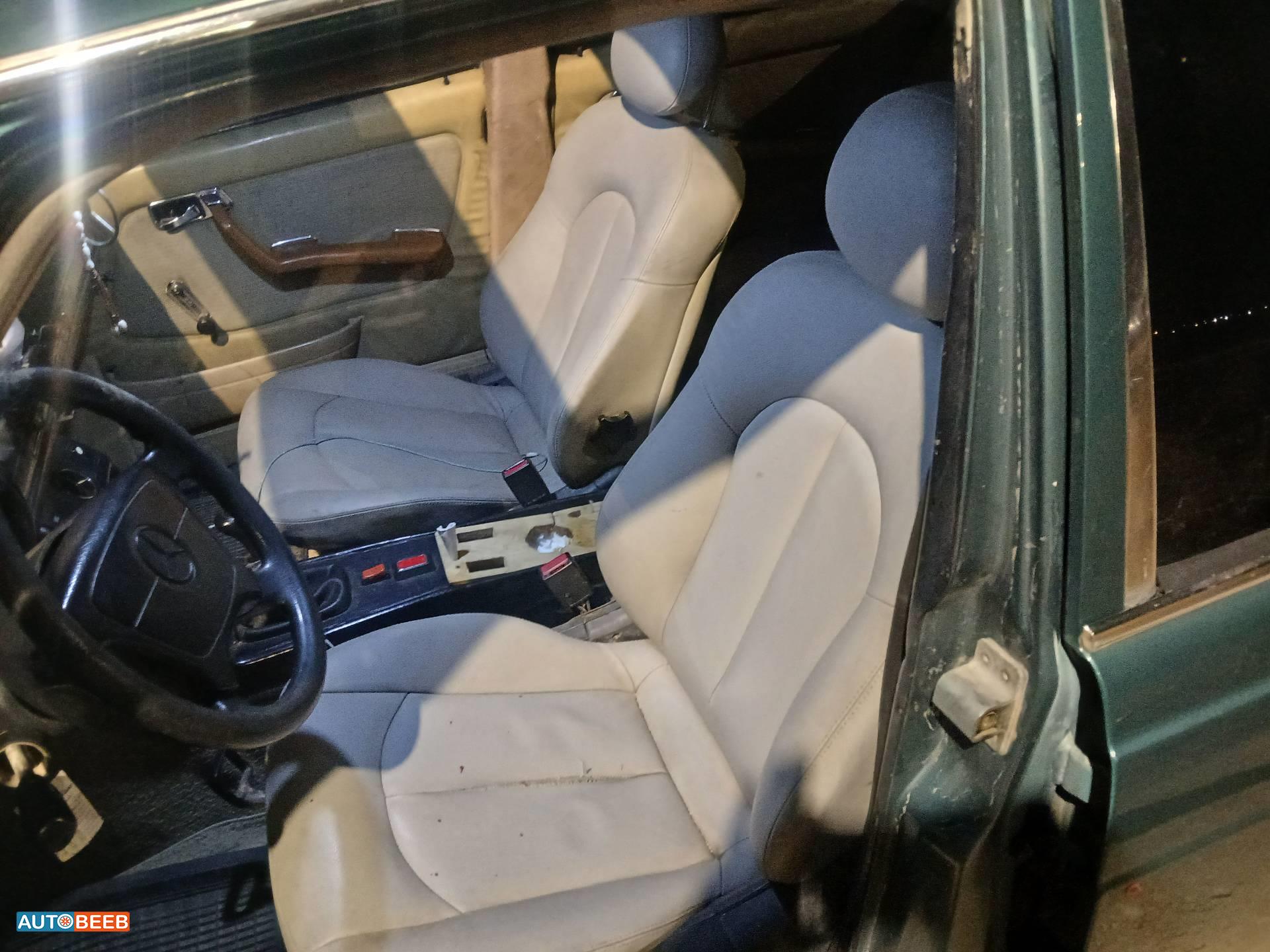 Mercedes Benz A200 1983