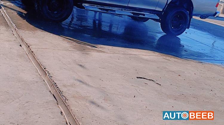 Mitsubishi L200 2005