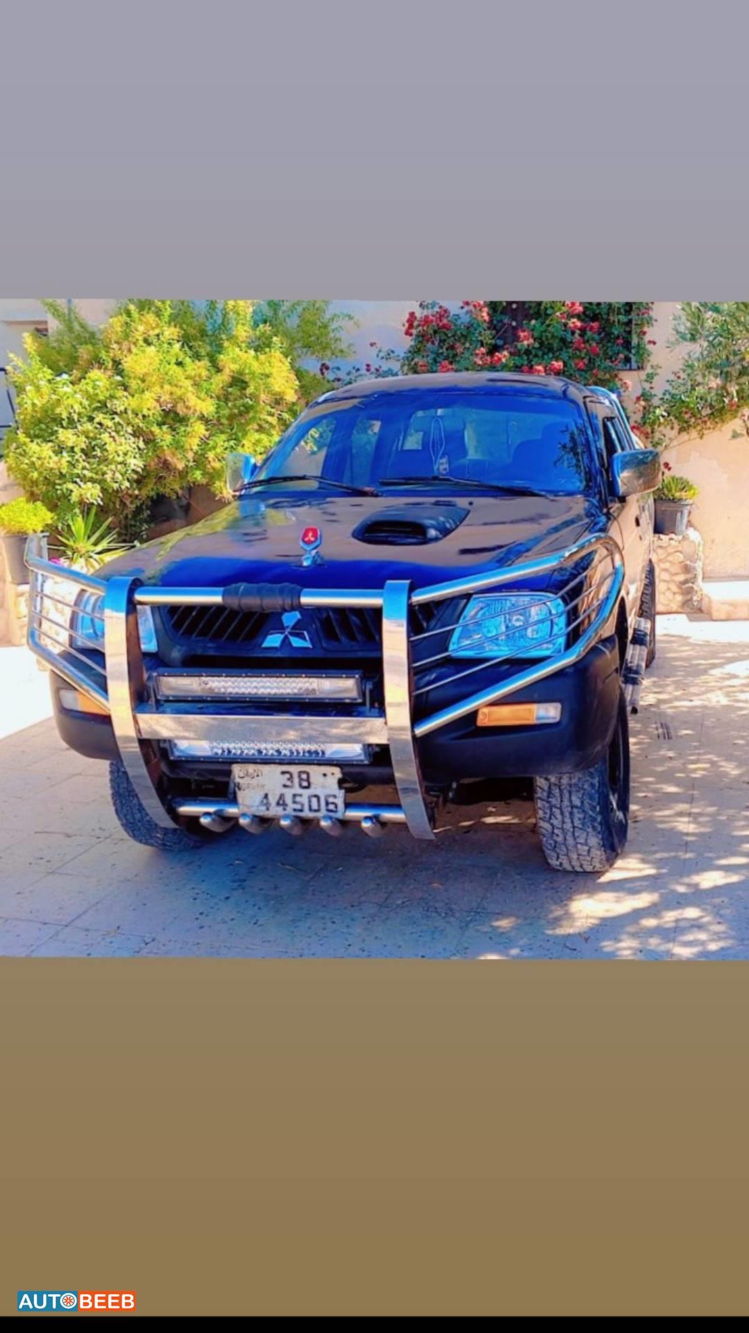 Mitsubishi L200 2005