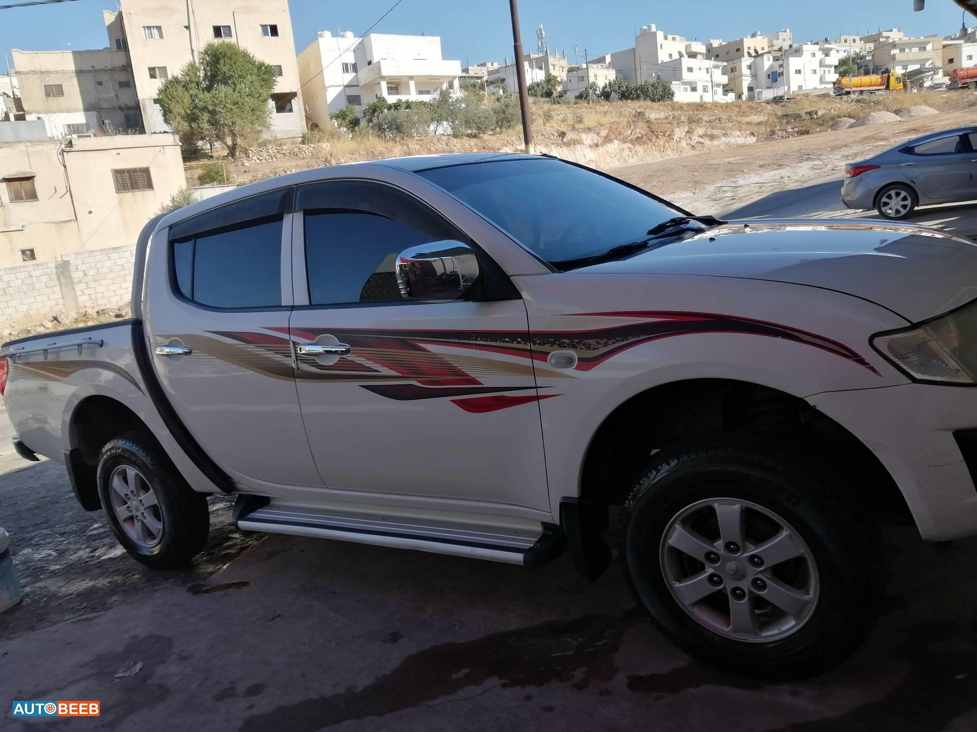 Mitsubishi L200 2014