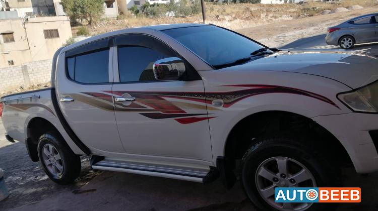 Mitsubishi L200 2014