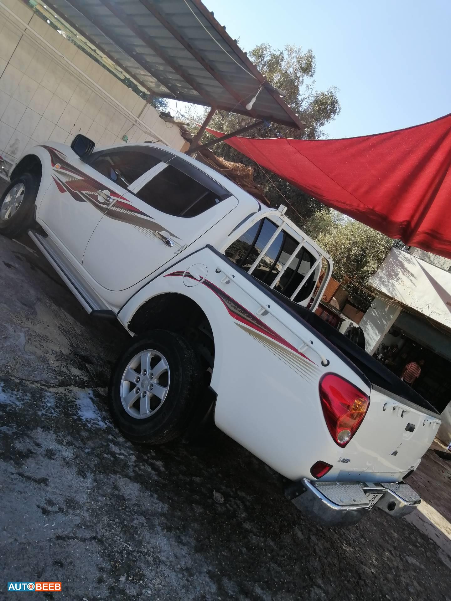 Mitsubishi L200 2014