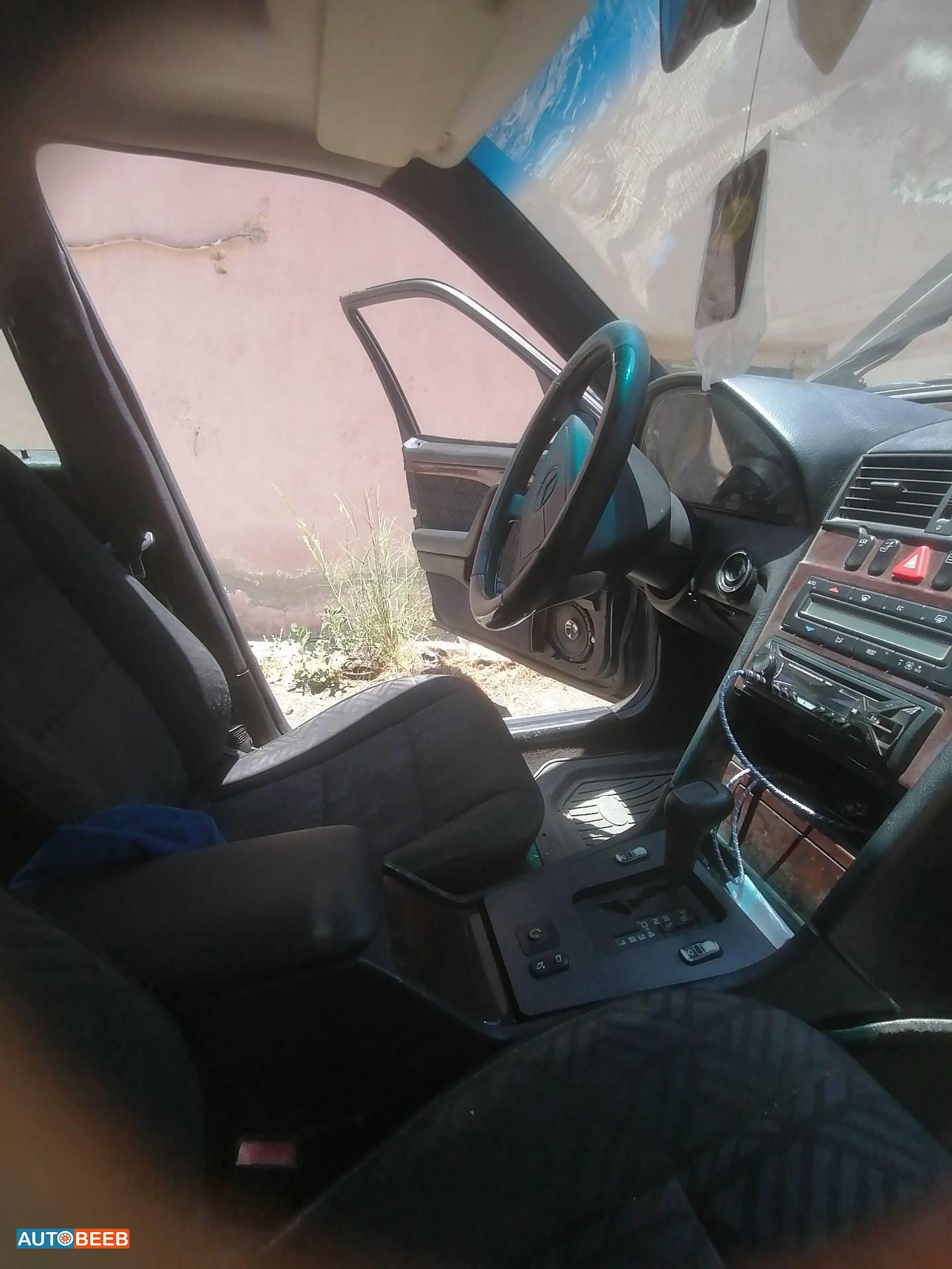 مرسيدس بنز C180 1997