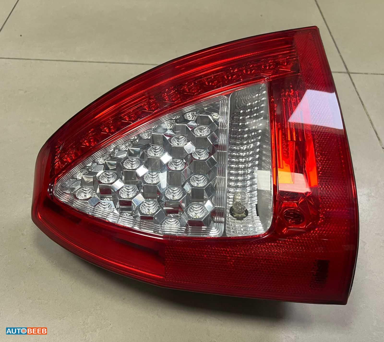 أضوية ضوء خلفي مازيراتي كواتروبورتي