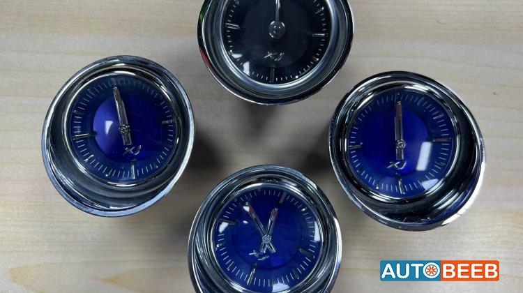 غرفة القيادة تابلوه جاكوار XJ