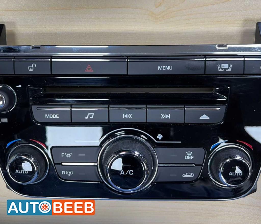 غرفة القيادة تابلوه جاكوار XJL