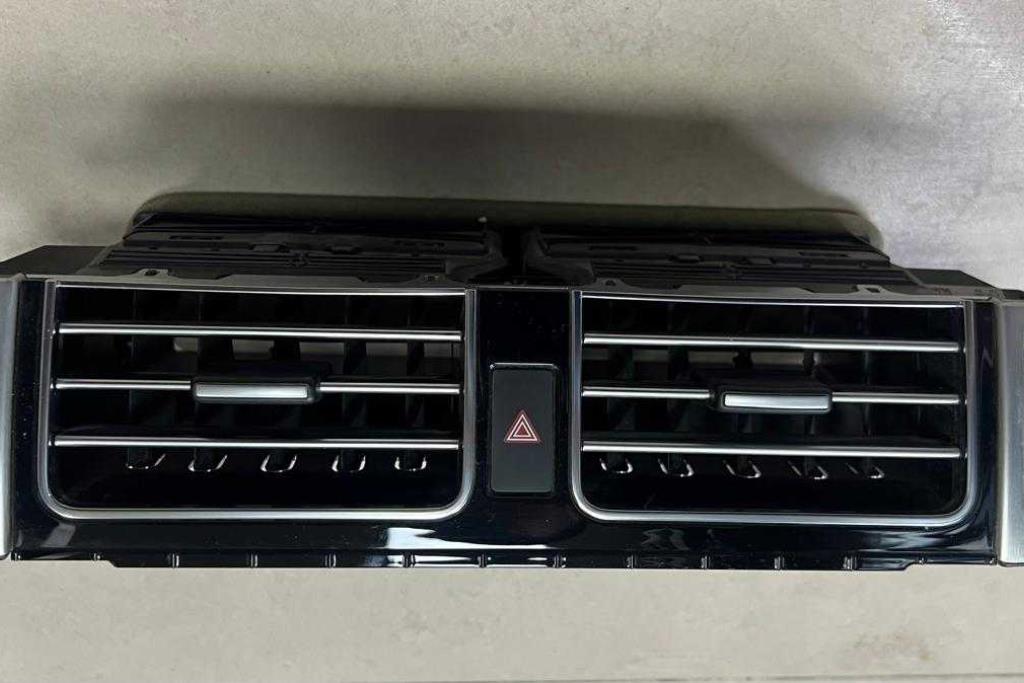 غرفة القيادة تابلوه لاندروفر رنج روفر سبورت