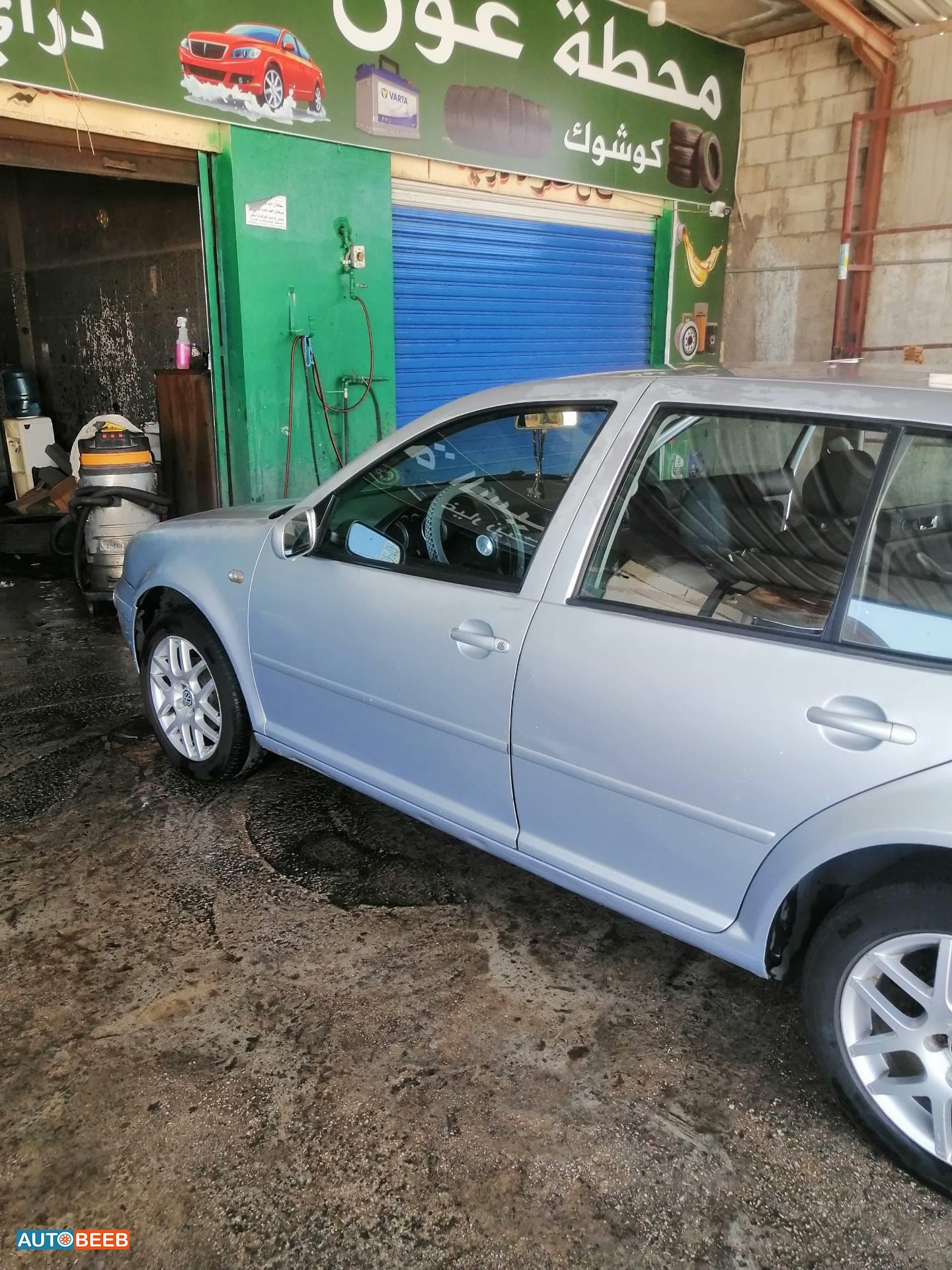 Volkswagen Golf MK 2004