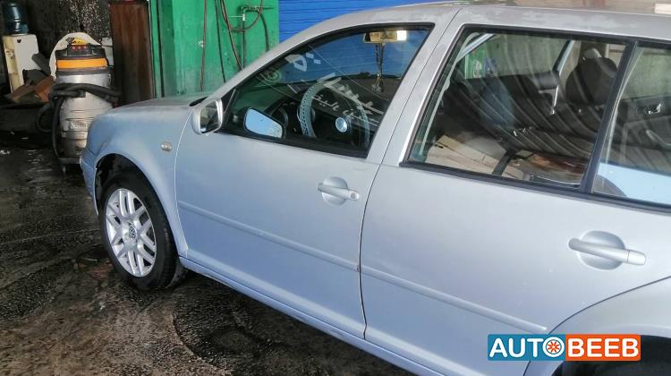 Volkswagen Golf MK 2004