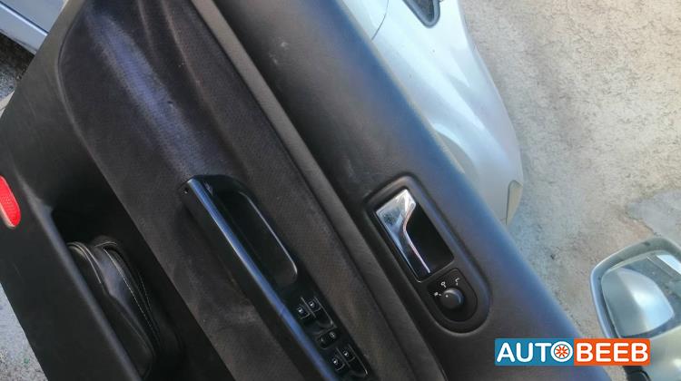 Volkswagen Golf MK 2004