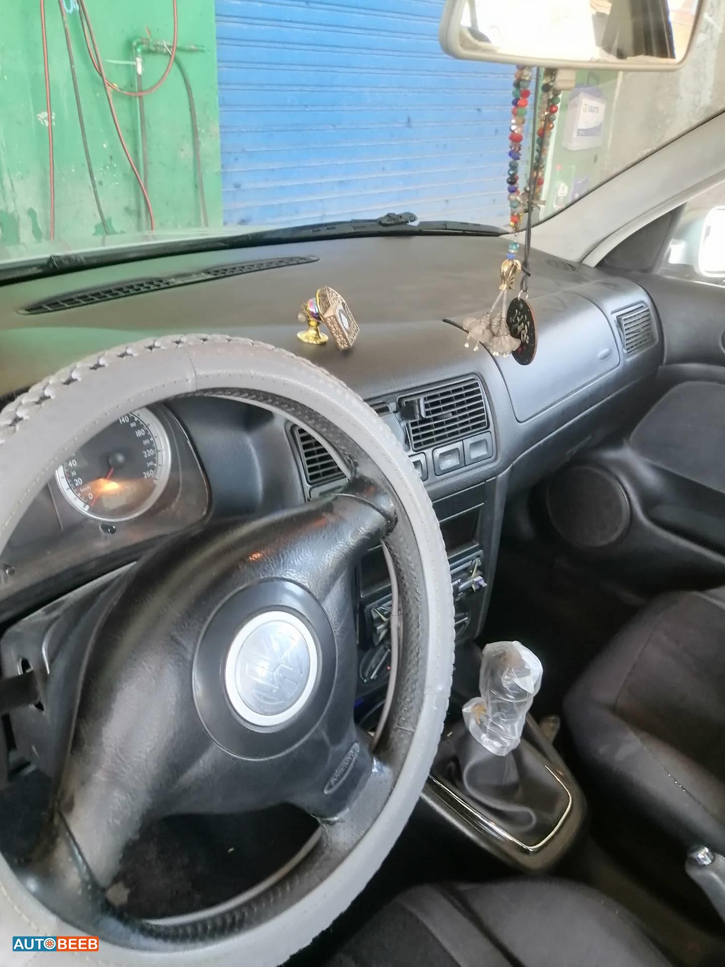 Volkswagen Golf MK 2004