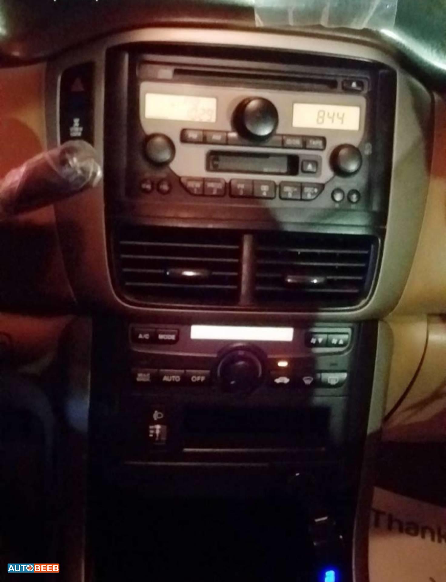 هوندا MR-V 2006