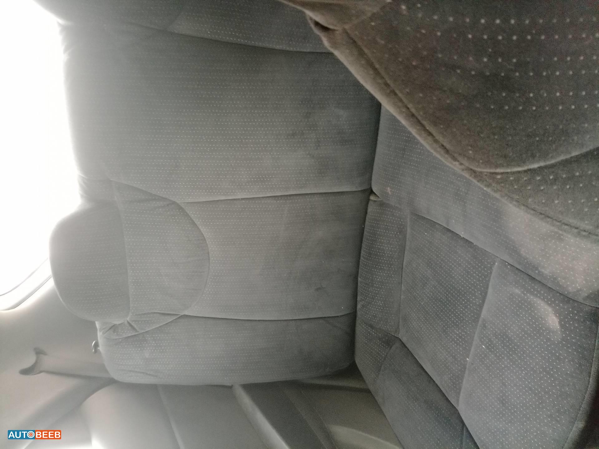 هيونداي i10 2013