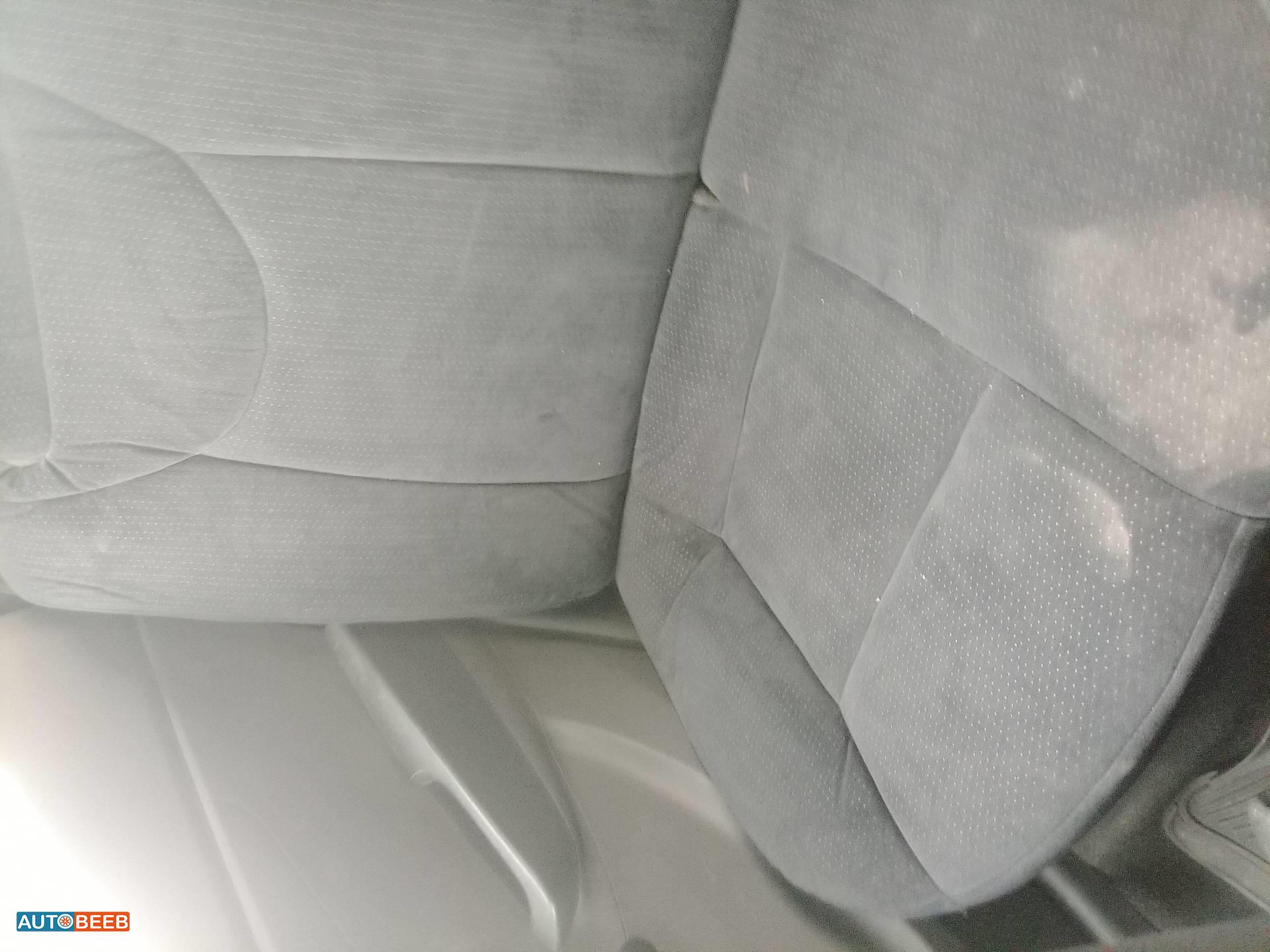 هيونداي i10 2013