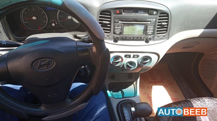 هيونداي اكسنت 2011