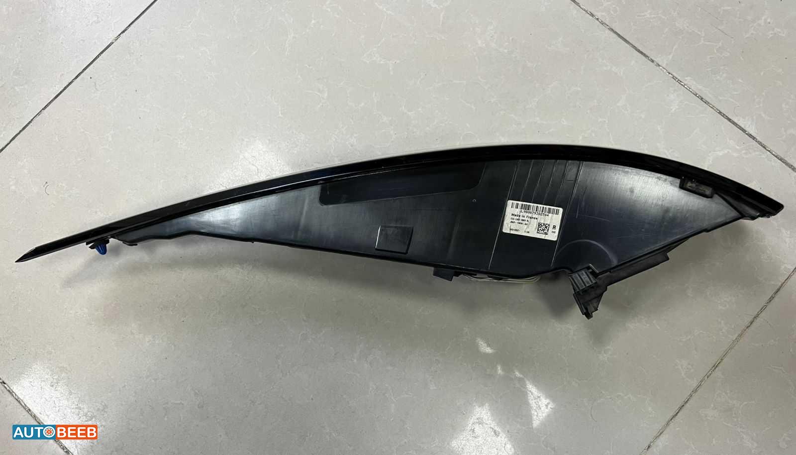 Range Rover Velar Rear Right Stoplight original and genuine avilable 