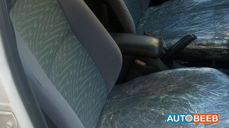 كيا سيفيا 1996