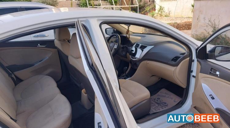 Hyundai Accent 2015