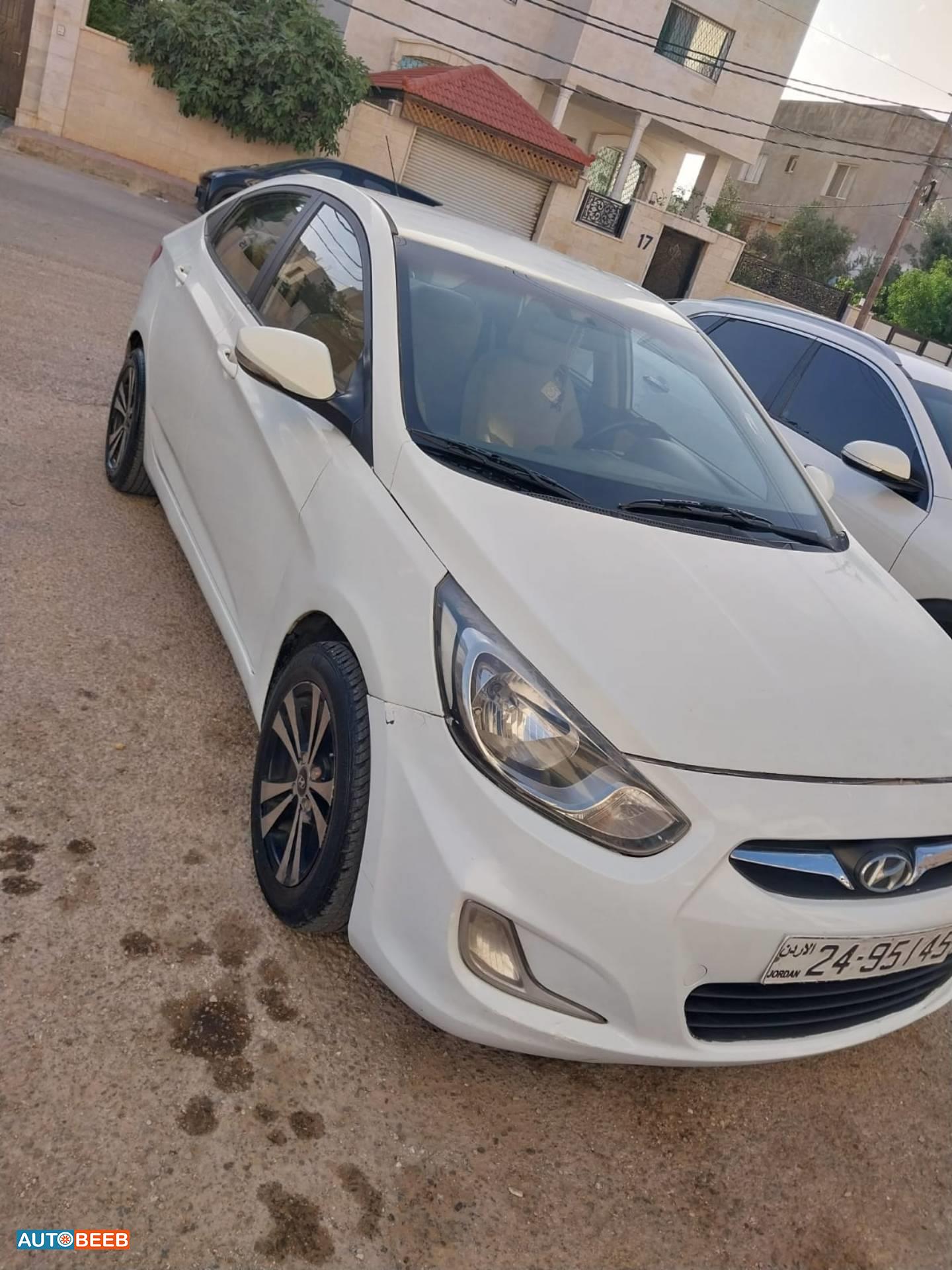 Hyundai Accent 2015