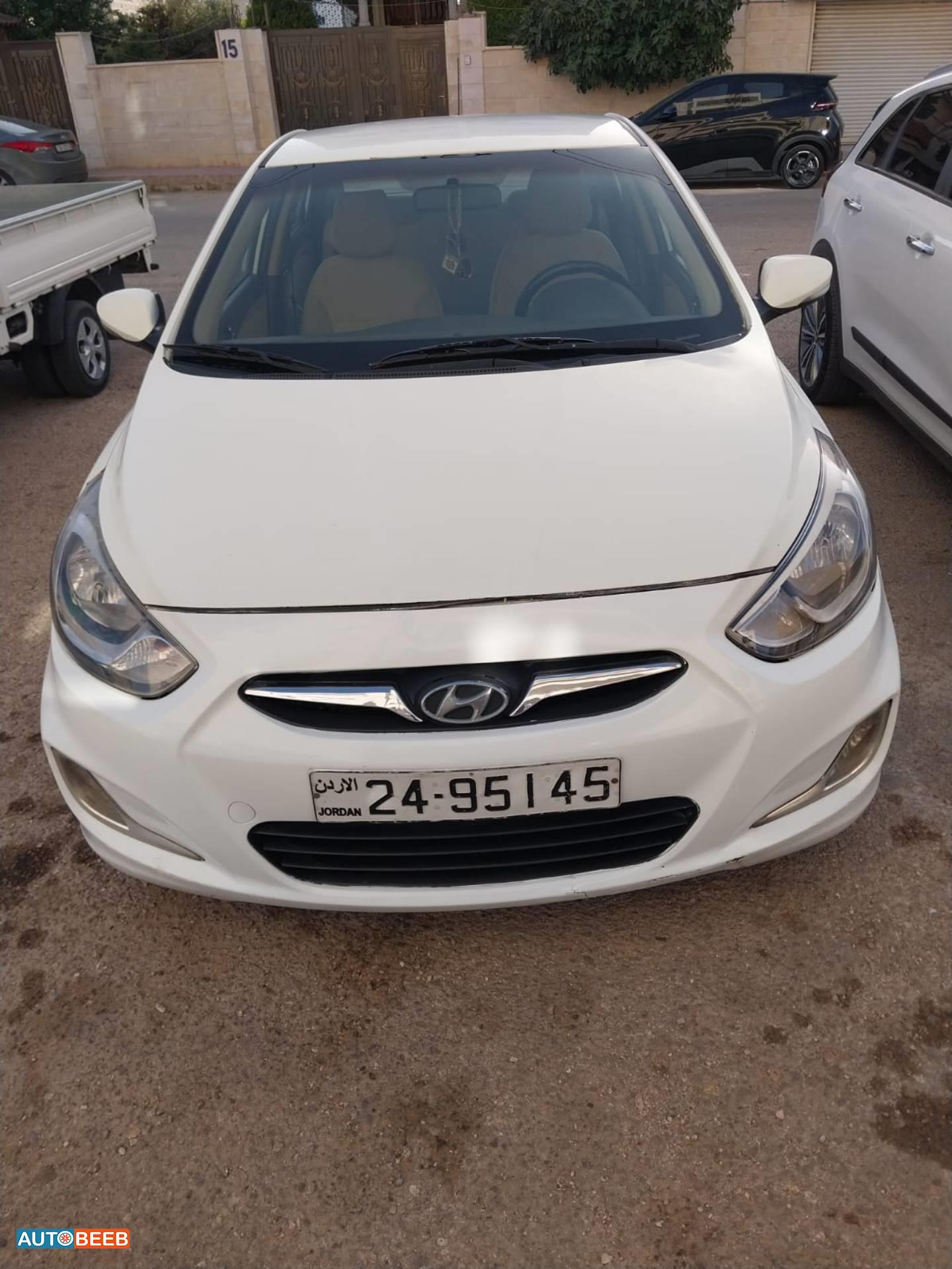Hyundai Accent 2015