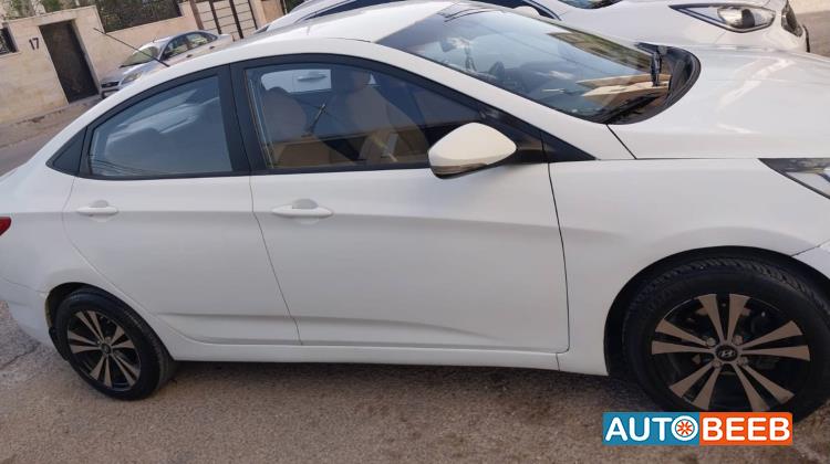 Hyundai Accent 2015