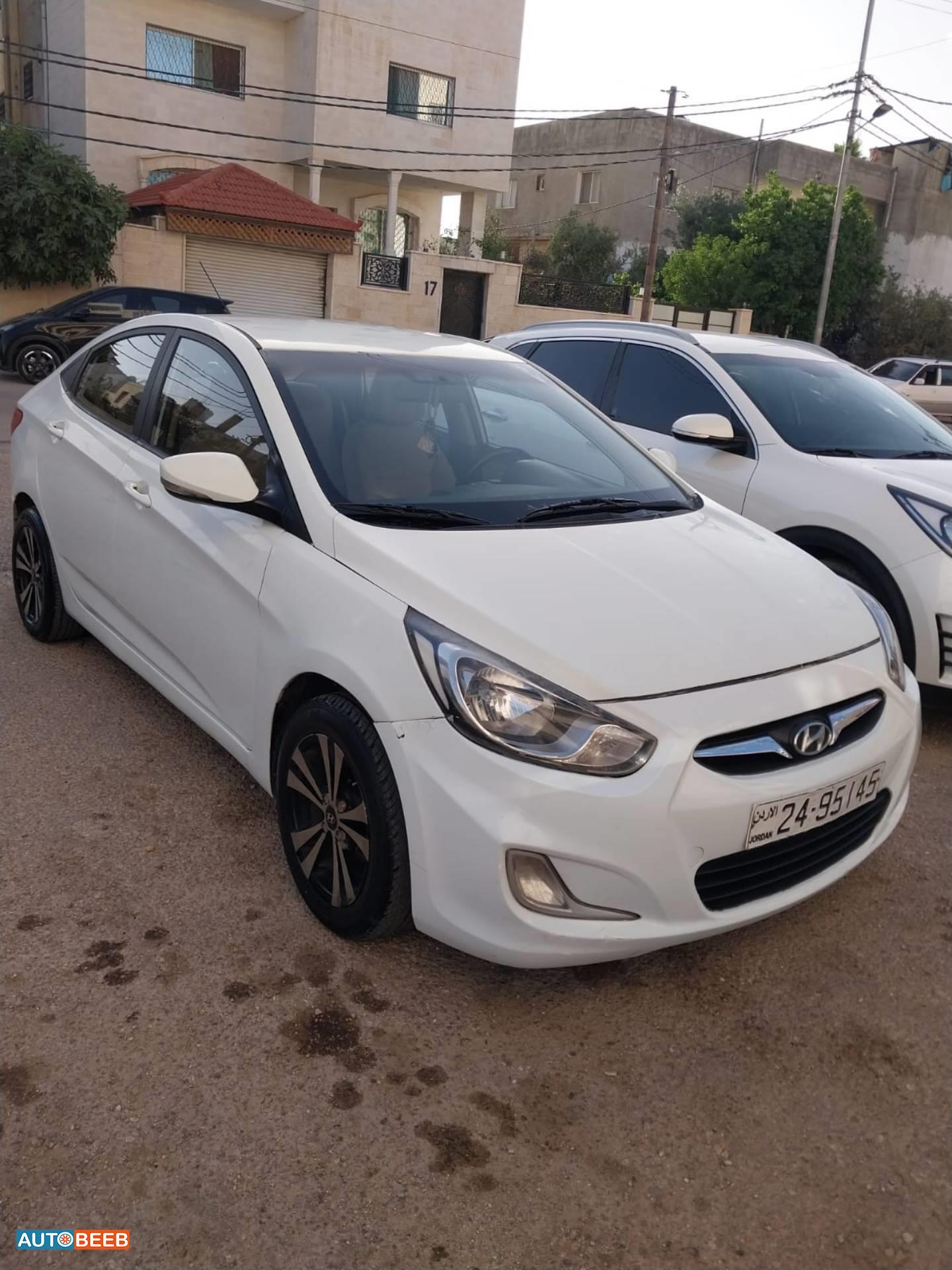 Hyundai Accent 2015