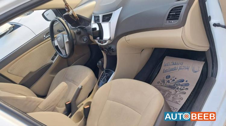 Hyundai Accent 2015