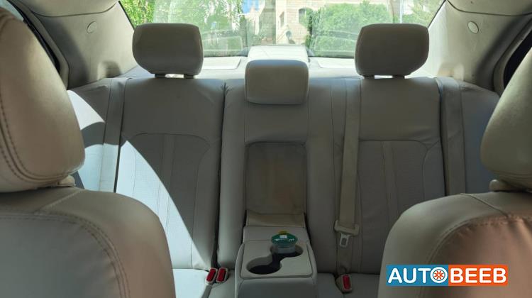 لنكولن ام كي زد 2012