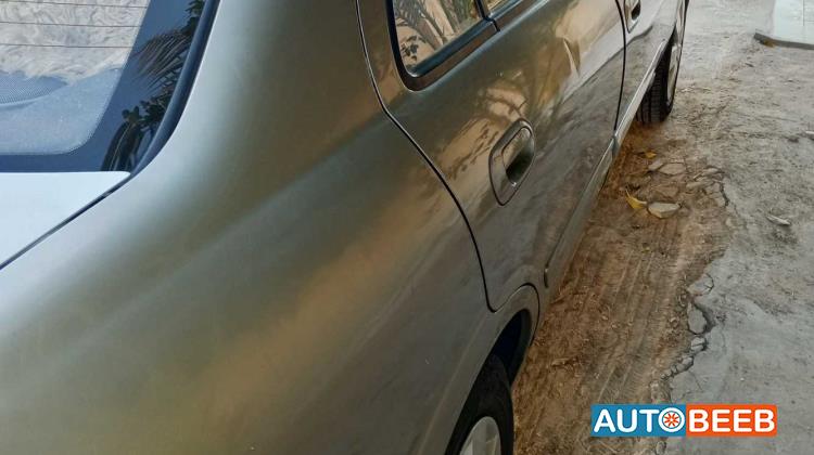 نيسان صني 2011