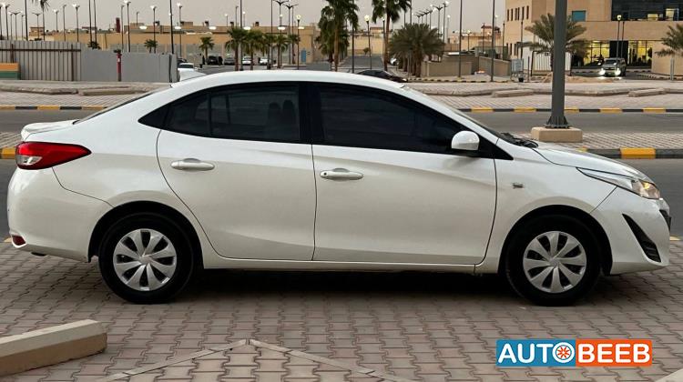 تويوتا ياريس 2019