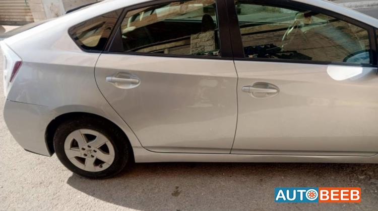 تويوتا بريوس 2011