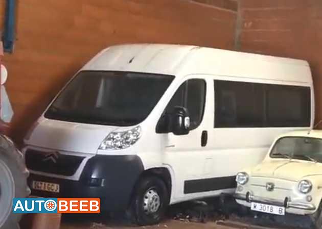 ميني باص سيتروين 2008