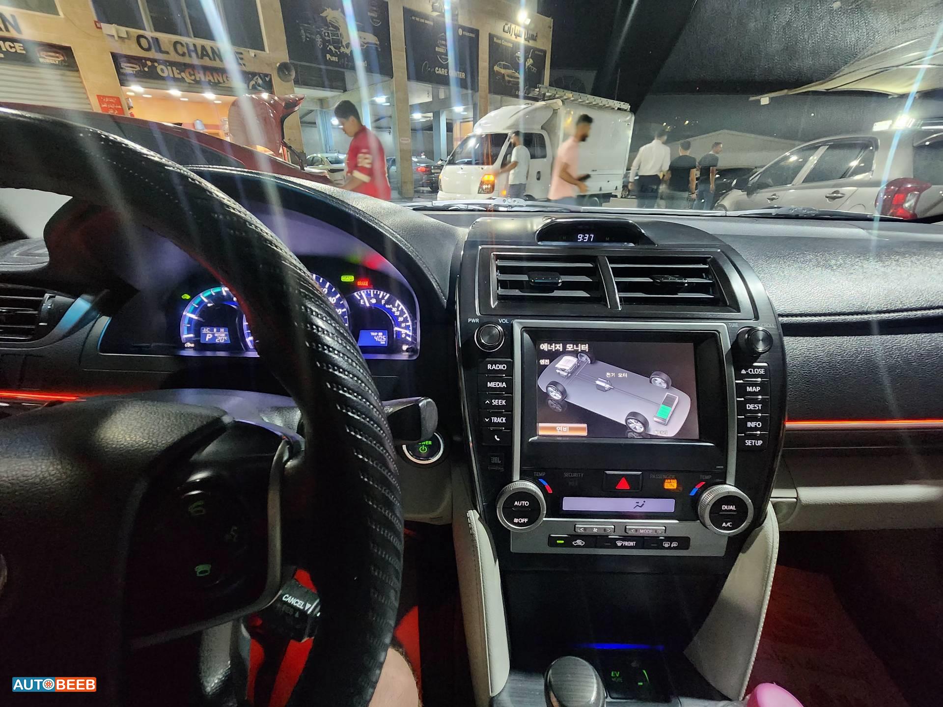 تويوتا كامري 2014