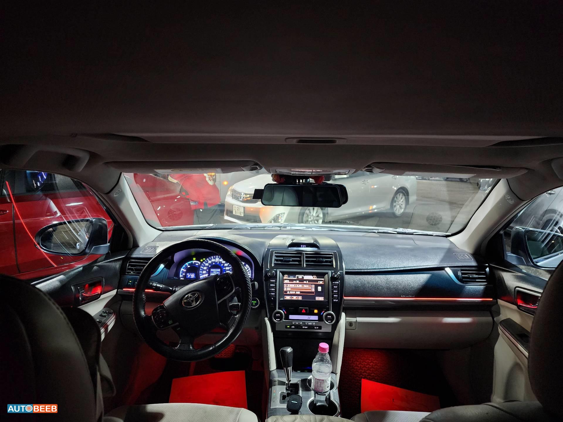 تويوتا كامري 2014