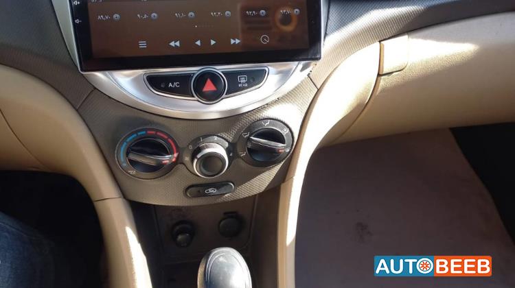 Hyundai Accent 2013