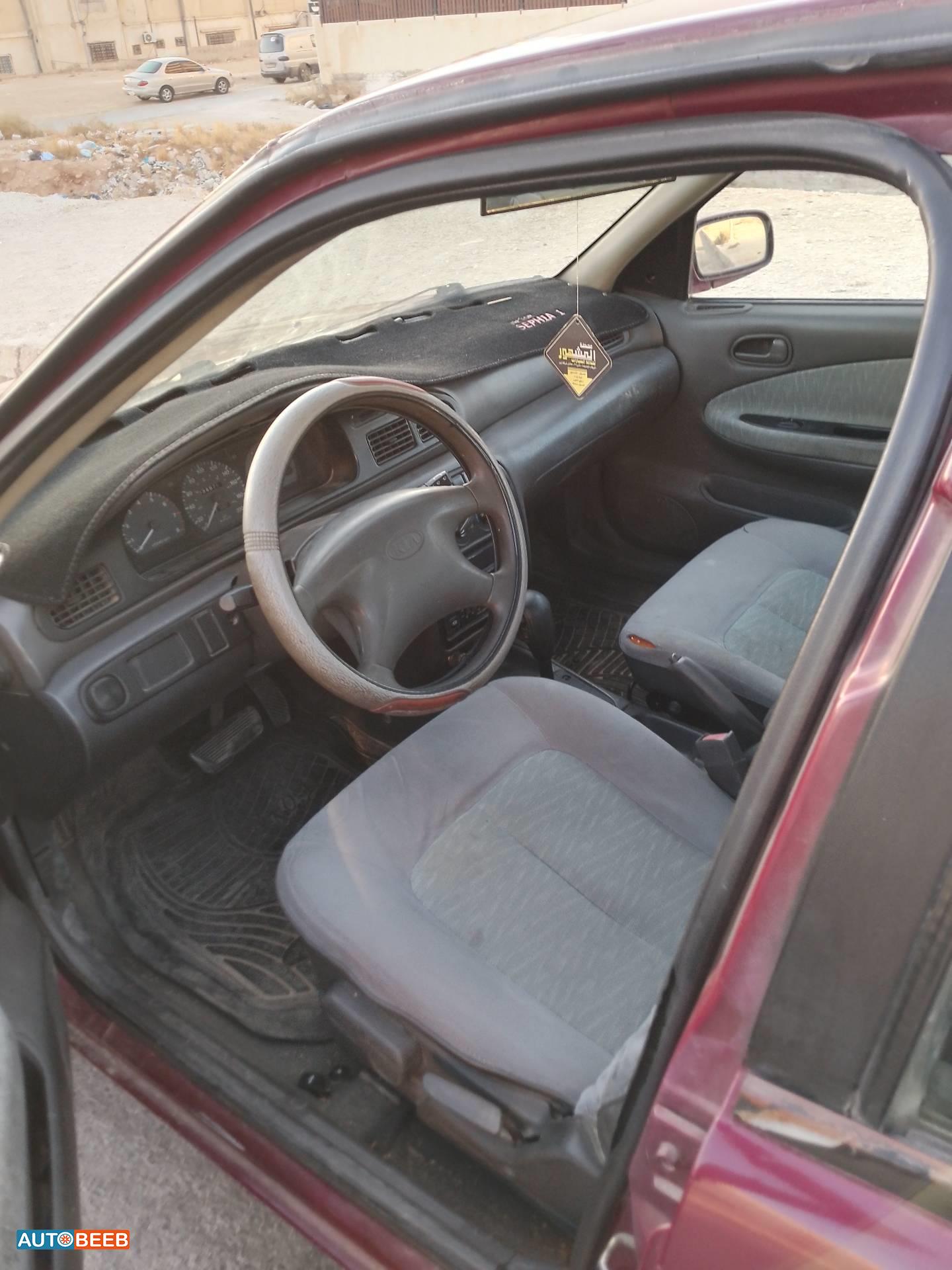 كيا سيفيا 1996