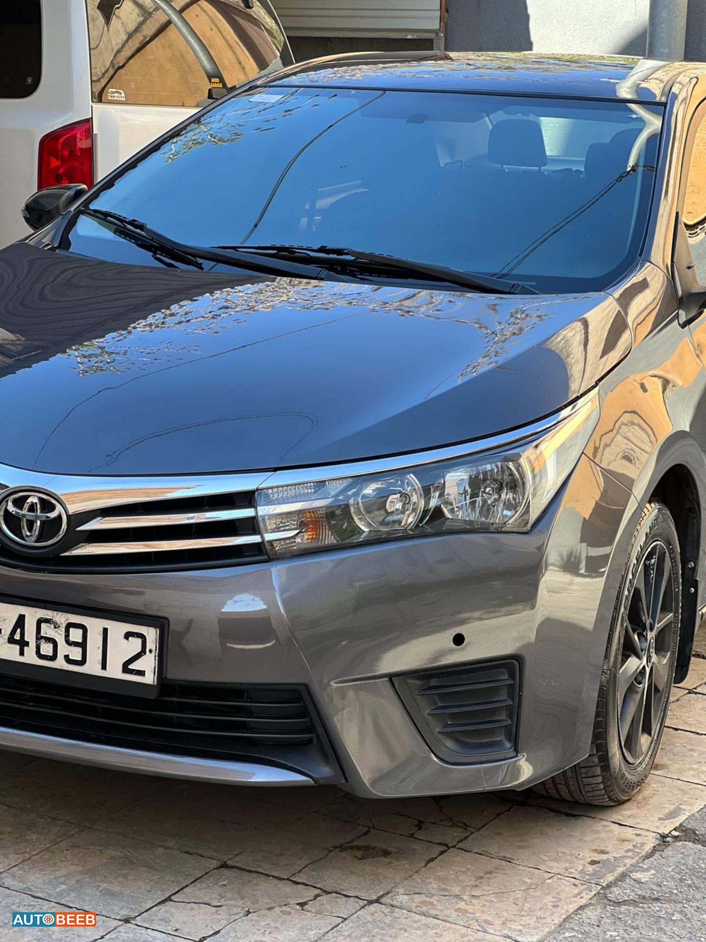 تويوتا كورولا 2016